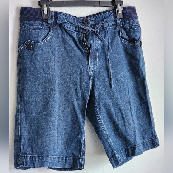 Bugle Boy For Her Denim Shorts Pockets Zip & Button Closure Sz L - Picture 1 of 8
